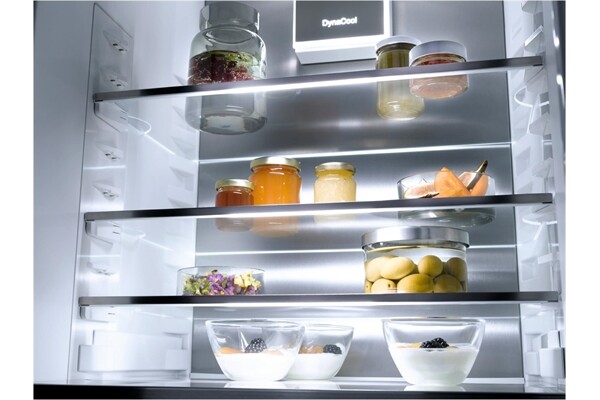 Miele K 7798 C Rechts