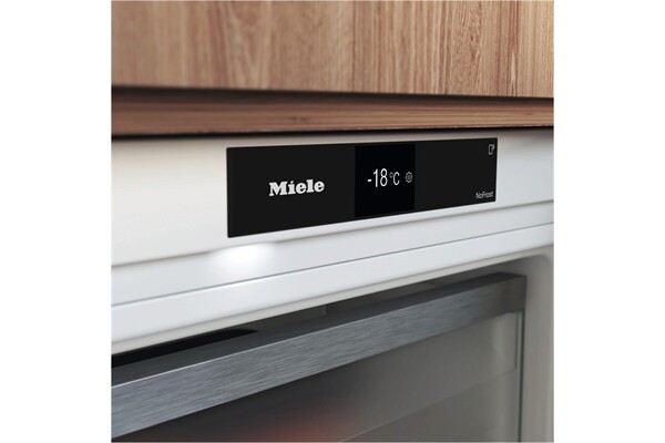 Miele FNUS 7040 D