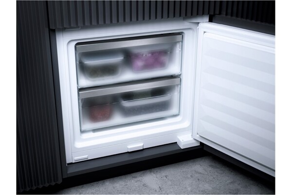 Miele KF 7772 B